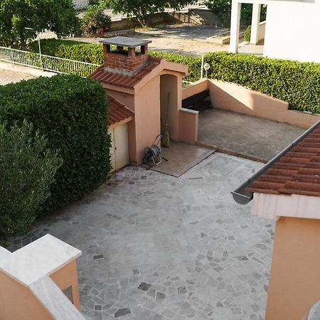 Apartmani Nedoklan Srima Exterior photo
