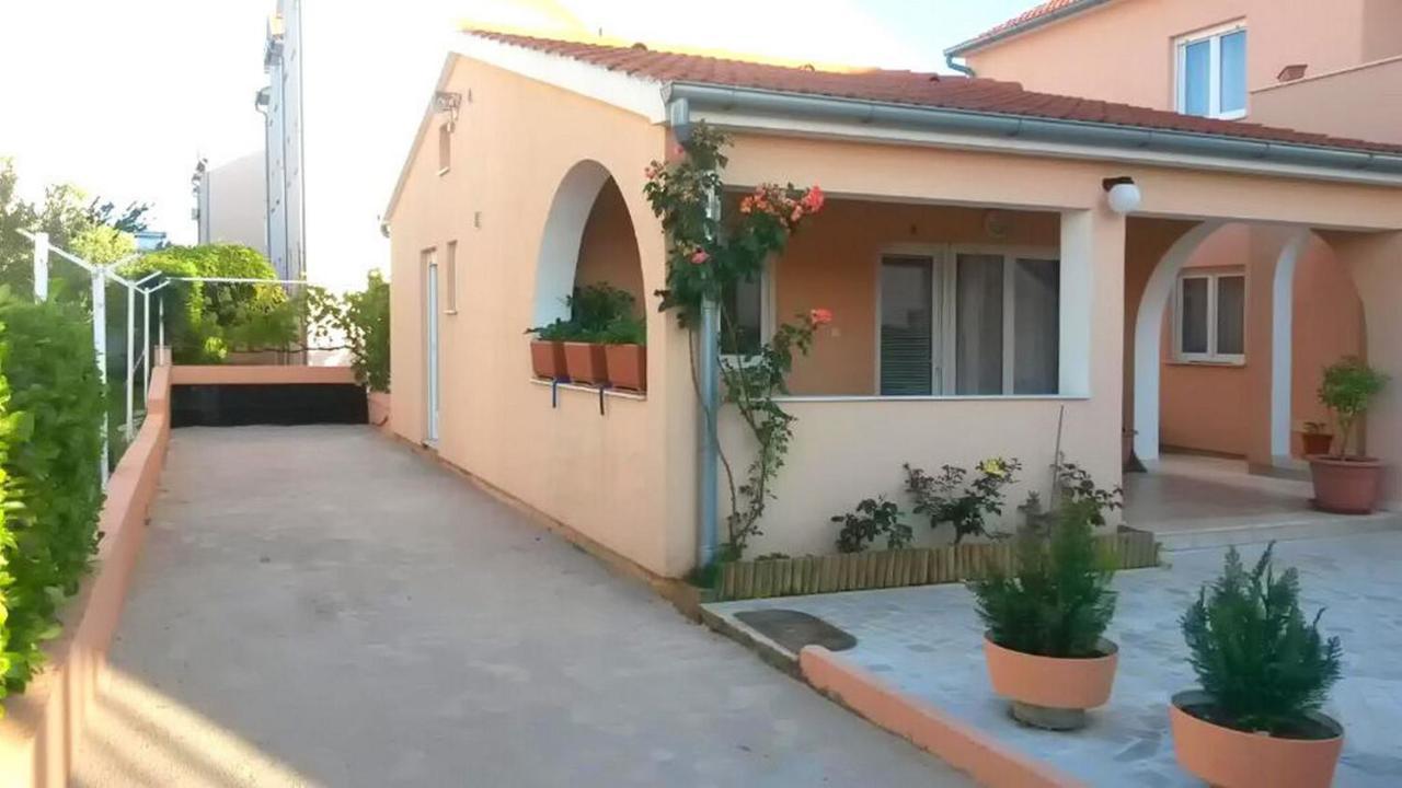 Apartmani Nedoklan Srima Exterior photo